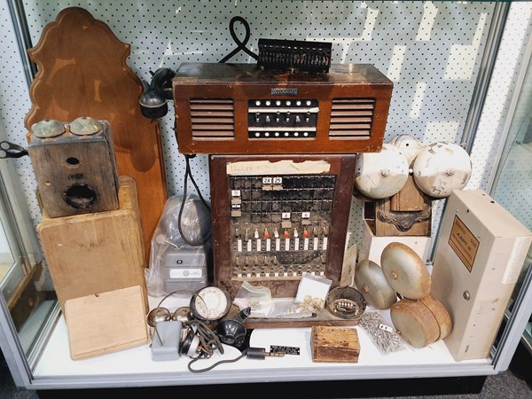 Lot 1214 - TELEPHONE PARTS