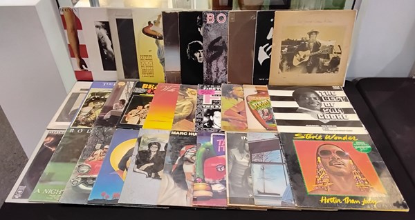 Lot 1190 - VINYL RECORDS