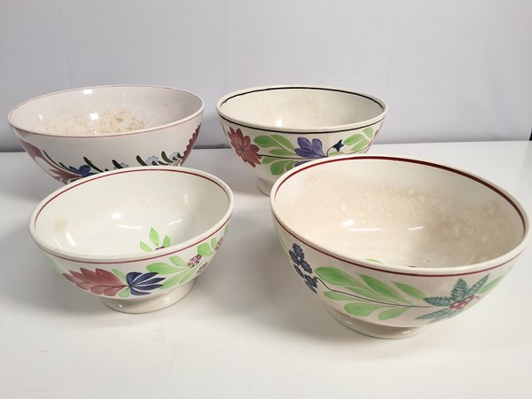 Lot 1320 - SERVING BOWLS (4)