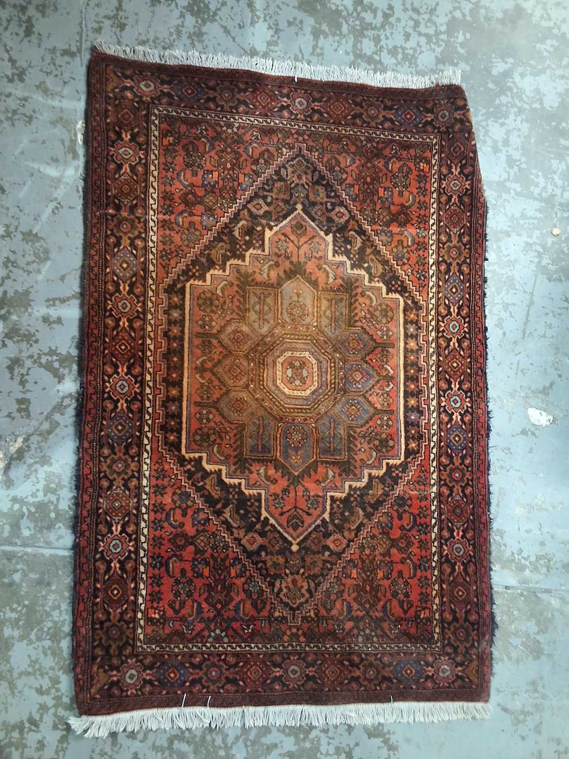 Lot 64 - RUG