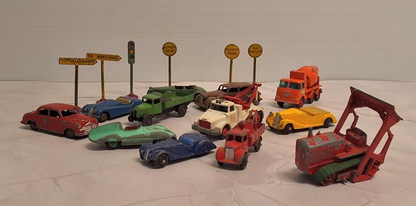 Lot 1168 - DIECAST CARS