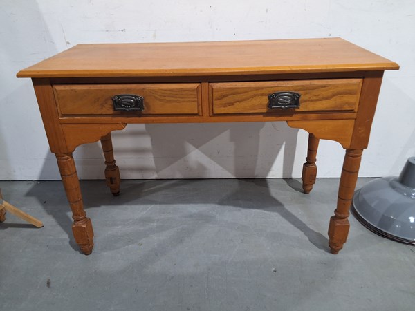 Lot 198 - EDWARDIAN HALL TABLE