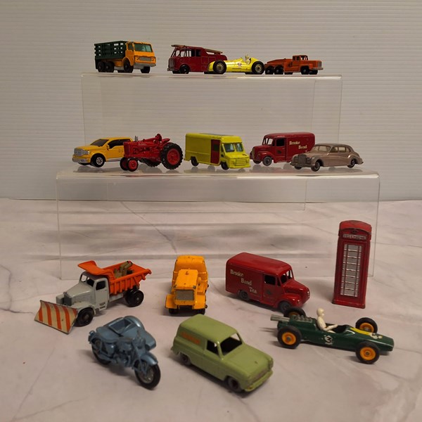 Lot 1161 - DIECAST CARS