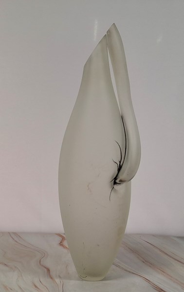 Lot 1246 - ART GLASS VASE