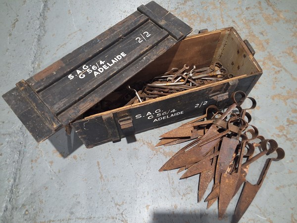 Lot 177 - VINTAGE TOOLS