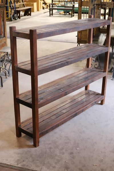 Lot 165 - BAKERS RACK