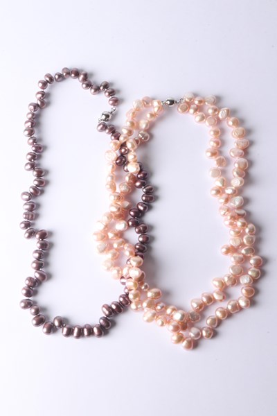 Lot 1028 - STRANDS OF PEARLS