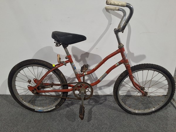 Lot 179 - KIDS BIKE