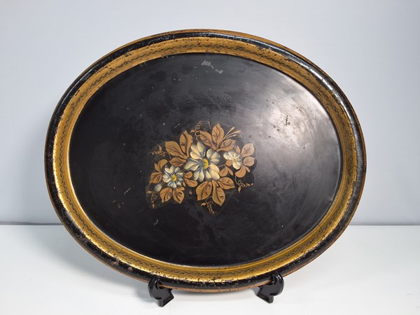 Lot 1303 - TOLEWARE TRAY