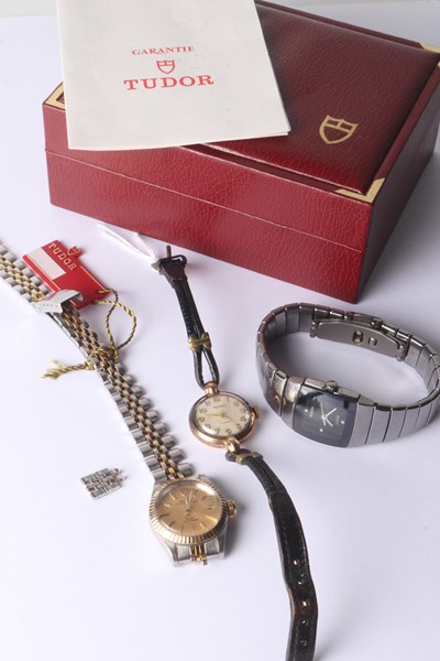 Lot 1030 - WRISTWATCHES