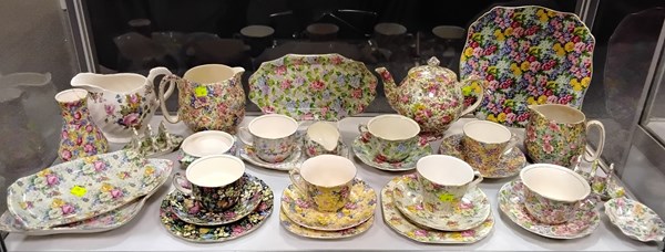 Lot 1131 - FLORAL CHINA