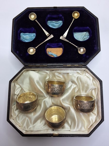 Lot 1025 - SILVER SALT CELLARS