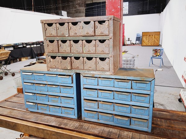 Lot 164 - PARTS DRAWERS