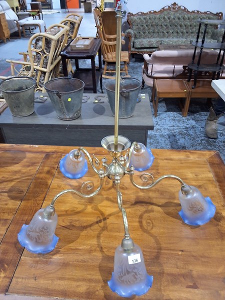 Lot 136 - VICTORIAN STYLE LIGHT