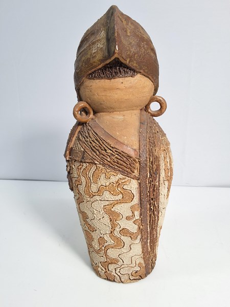 Lot 1229 - POTTERY FIGURE