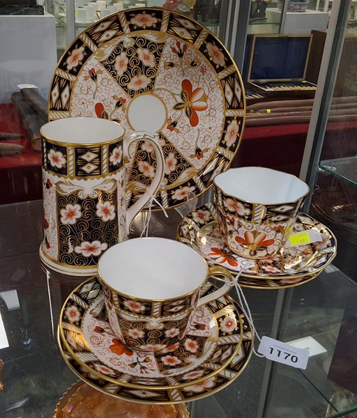 Lot 1170 - ROYAL CROWN DERBY