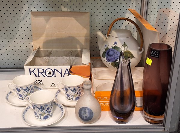 Lot 1215 - MID CENTURY HOMEWARES