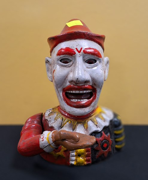 Lot 1179 - CLOWN COIN BANK