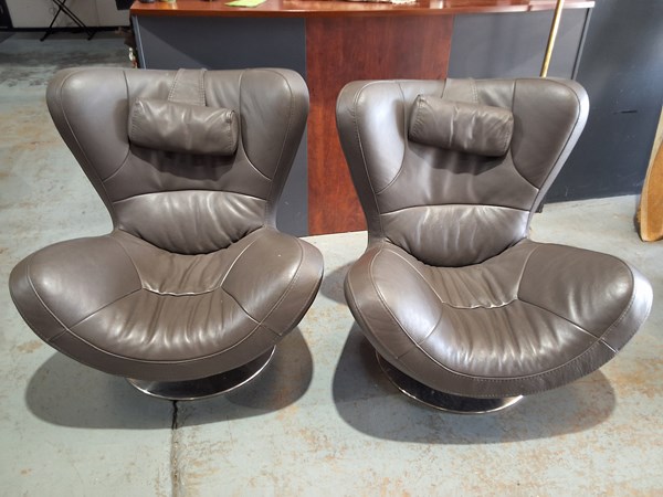 Lot 128 - PAIR OF SWIVEL CHAIRS