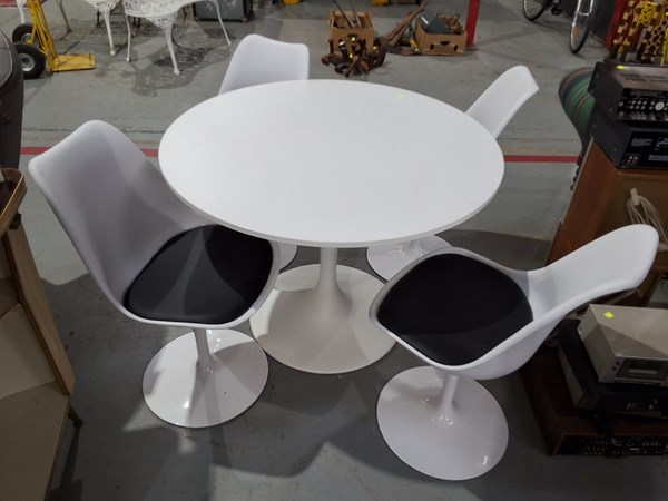 Lot 232 - TULIP DINING SUITE