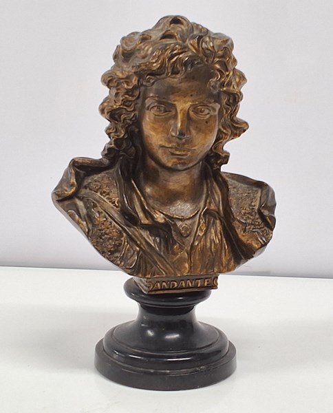 Lot 1109 - PORTRAIT BUST