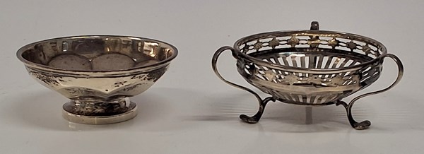 Lot 1041 - TWO BONBON DISHES