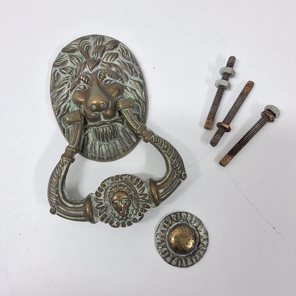 Lot 1192 - LION DOOR KNOCKER