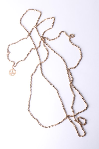 Lot 1017 - GOLD MUFF CHAIN