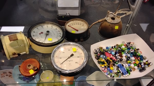 Lot 1234 - GAUGES, TOOLS & TOYS