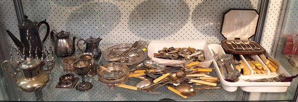 Lot 1218 - SILVERPLATE TABLEWARE