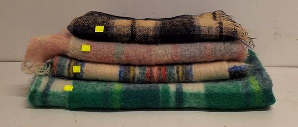 Lot 1336 - BLANKETS AND THROWS