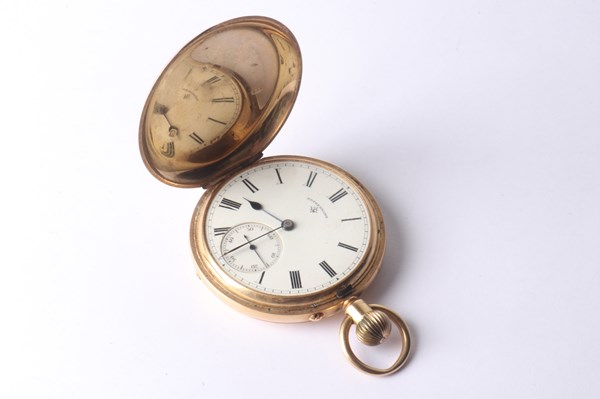 Lot 1045 - GOLD FOB WATCH