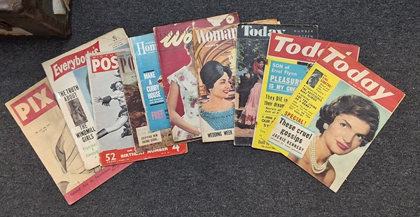 Lot 1195 - VINTAGE MAGAZINES