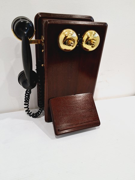 Lot 1228 - TELEPHONE