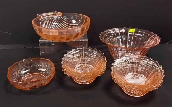 Lot 1190 - PINK DEPRESSION GLASS