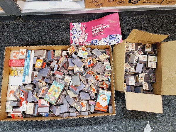 Lot 1225 - A COLLECTION OF MATCHBOXES