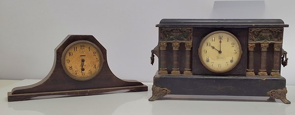 Lot 1335 - TWO MANTEL CLOCKS