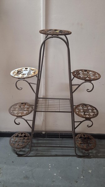 Lot 388 - PLANT STAND