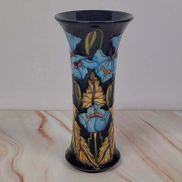 Lot 1167 - MOORCROFT VASE