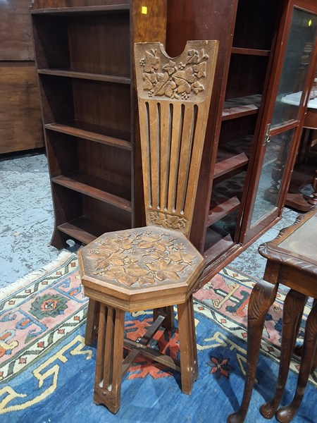 Lot 217 - HALL CHAIR