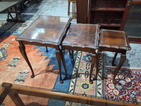 Lot 200 - NEST OF TABLES