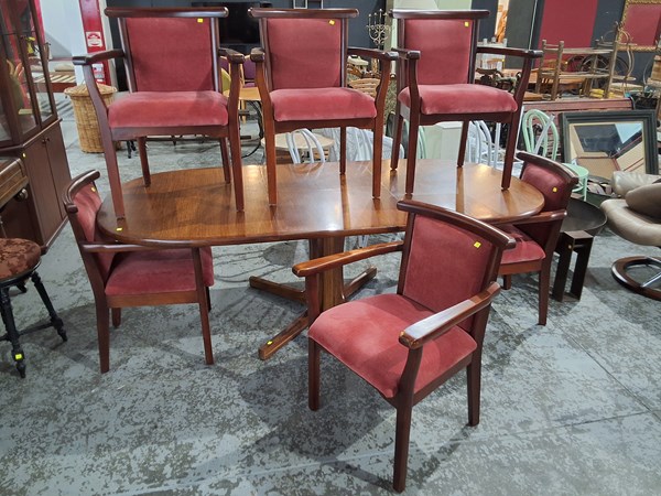 Lot 185 - DINING TABLE AND CHAIRS