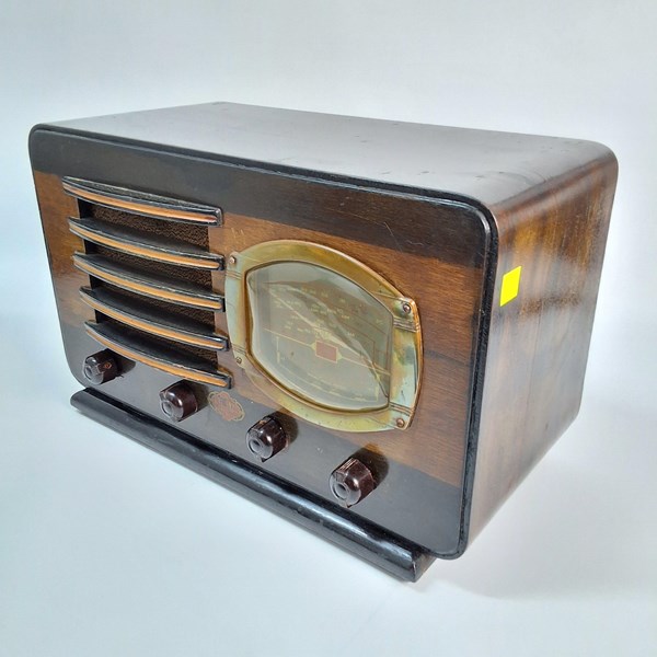 Lot 1387 - RADIO