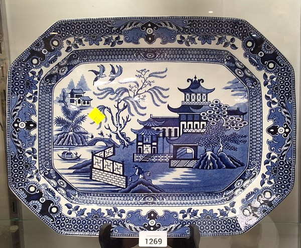 Lot 1269 - PLATTER