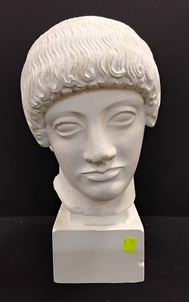 Lot 1291 - PLASTER BUST