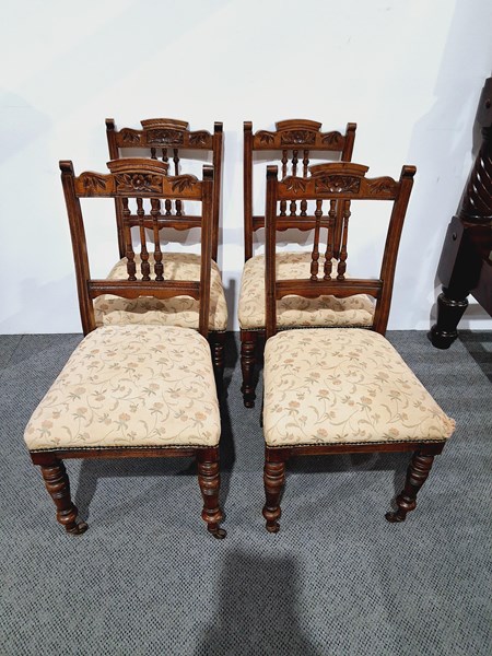 Lot 32 - DINING CHAIRS