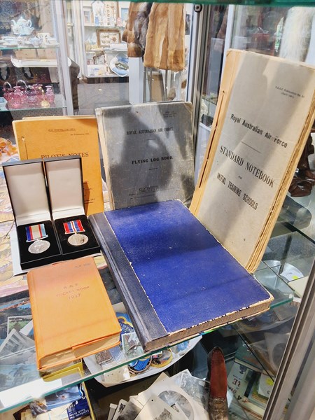 Lot 1132 - MILITARY MEDALS & EPHEMERA