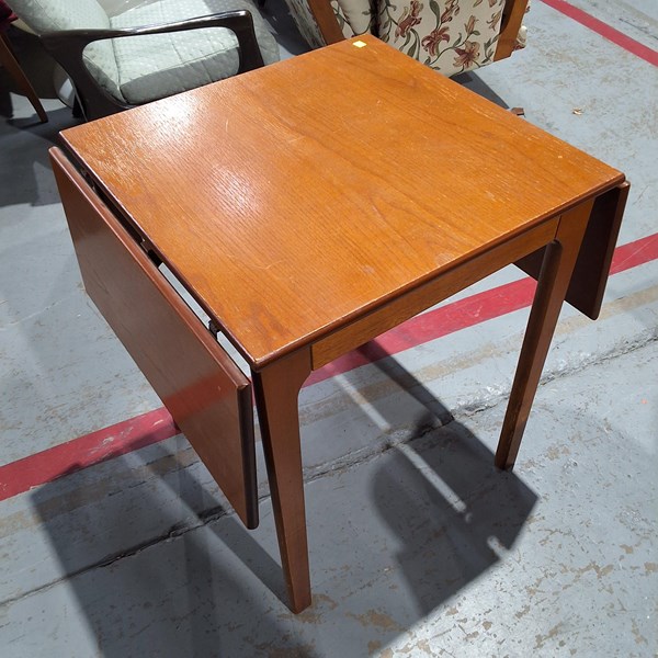 Lot 424 - COMPACT KITCHEN TABLE