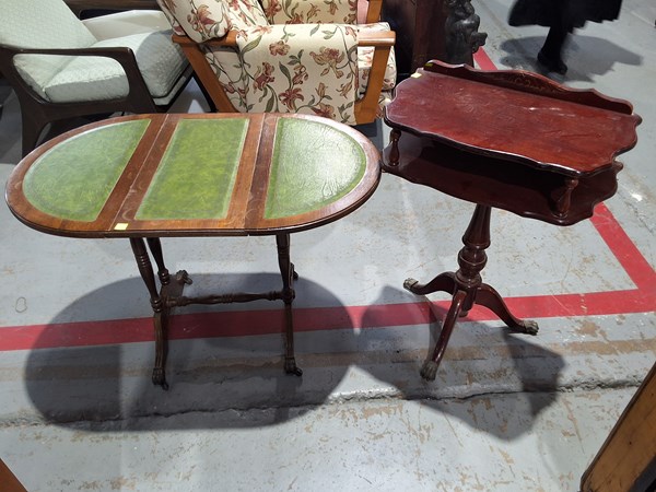 Lot 420 - SIDE TABLES