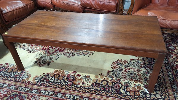Lot 266 - COFFEE TABLE